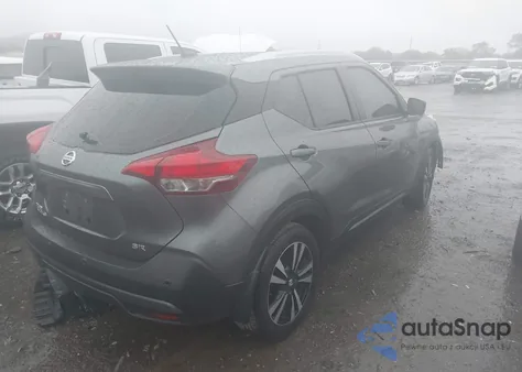 2020 Nissan Kicks Sr Xtronic Cvt from USA, damaged, VIN 3N1CP5DV4LL543907